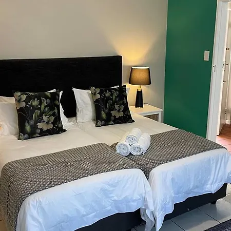 Charming Central Apartment By Arpa Hospitalities Stellenbosch Exterior foto
