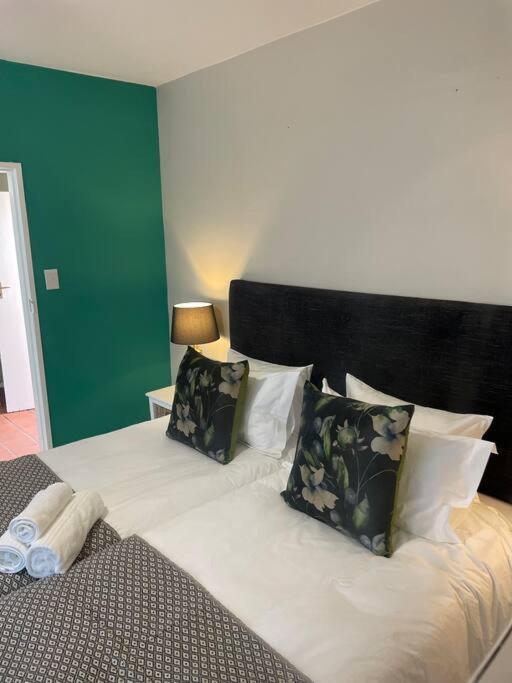 Charming By Arpa Hospitalities * Stellenbosch